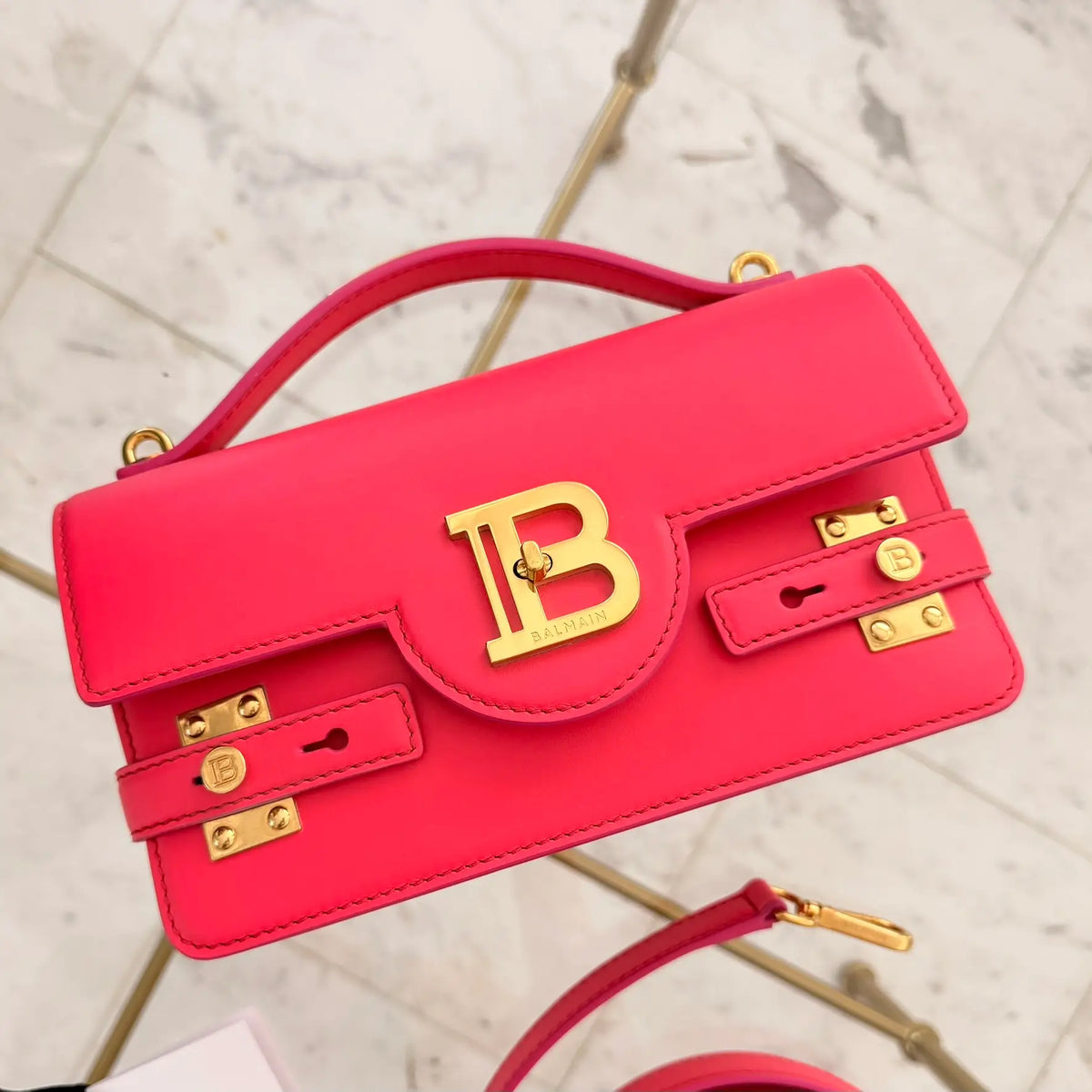 Balmain | Różowa skórzana torba na ramię B-Buzz 24