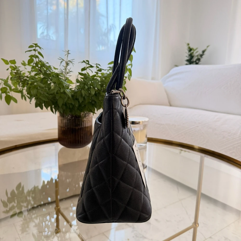 Chanel | Torba tote Caviar Medallion z lat 2003-2004