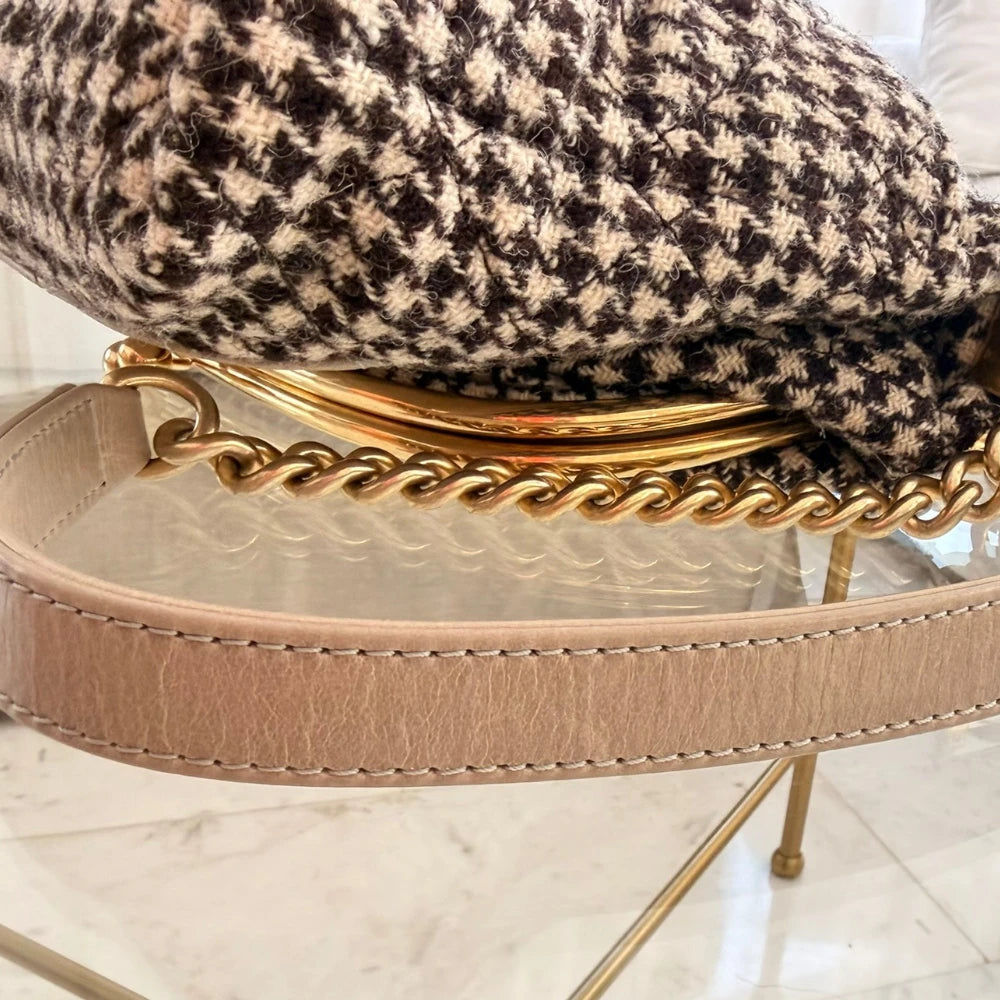 Chanel | 2015-2016 Medium Tabatière Tweed & Calfskin Kisslock Crossbody Bag