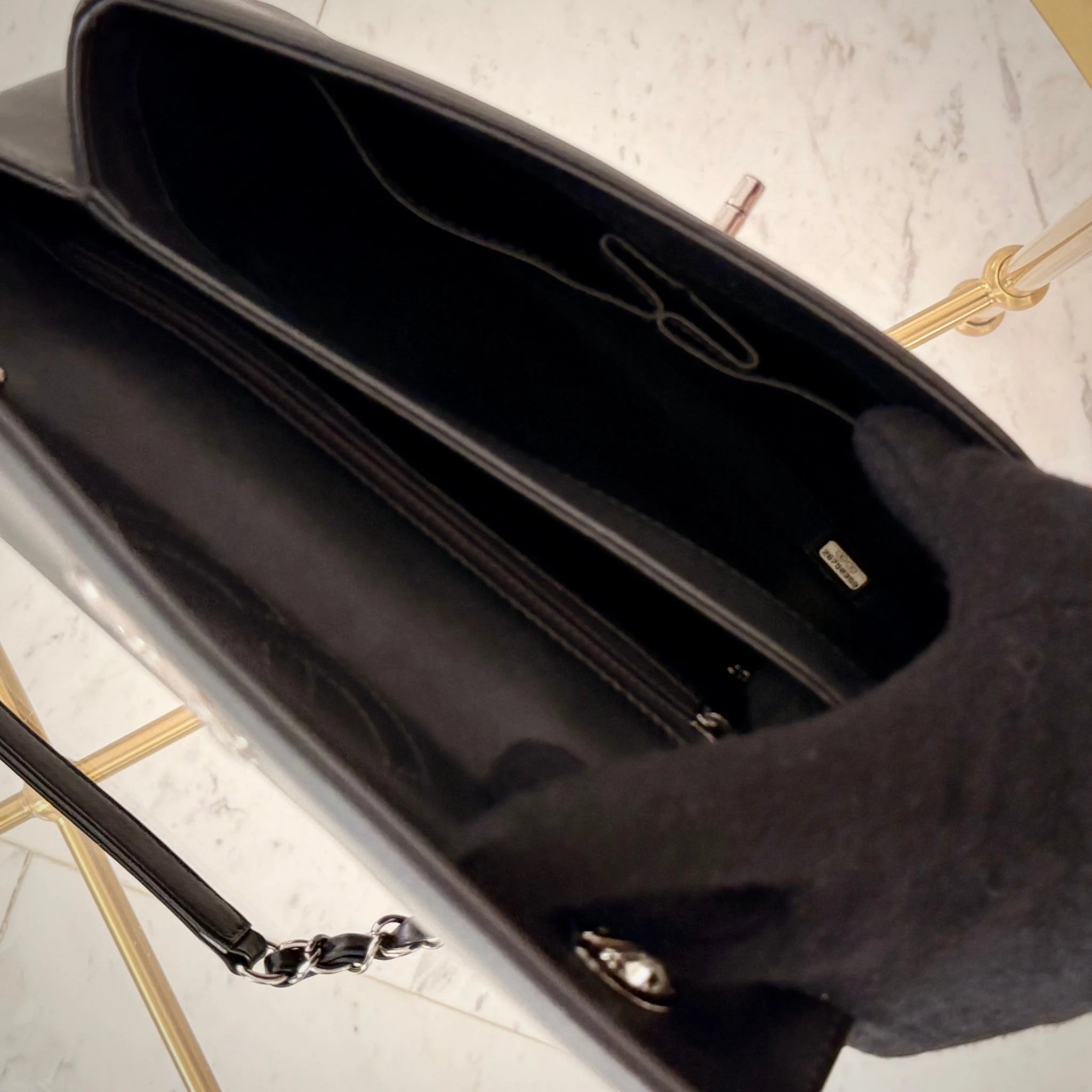 Chanel | Medium Lambskin CC Flap shoulder bag