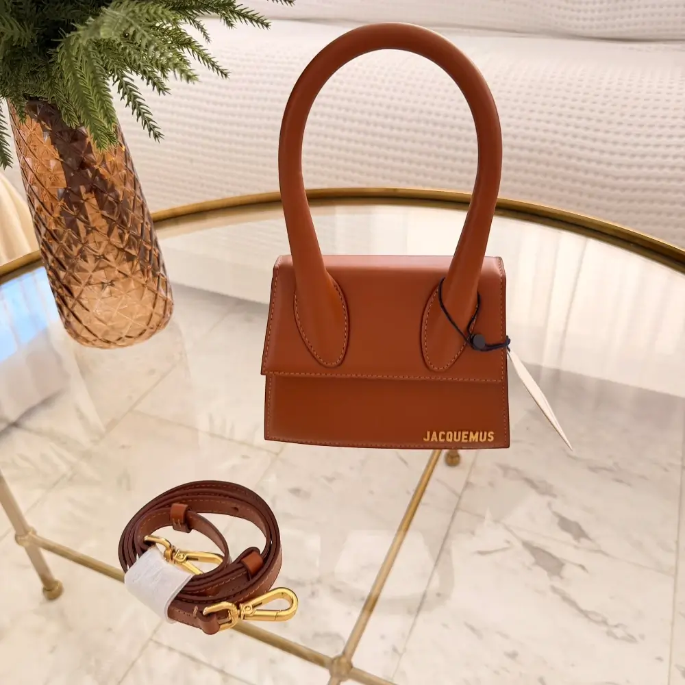 Jacquemus | The Medium Chiquito Handbag in Tan